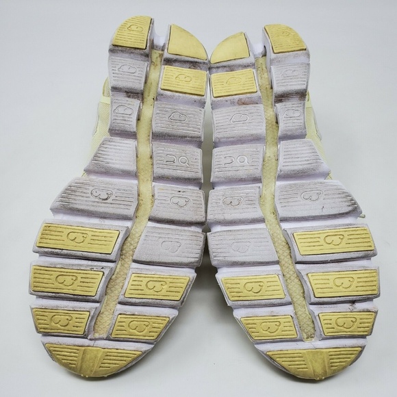 QC Swiss Engineering Black On Cloud Running Shoes - Picture 8 of 8